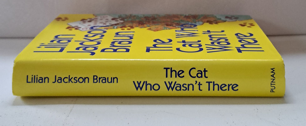 Thumbnail: The Cat Who Wasn’t There by Lilian Jackson Braun cozy mystery