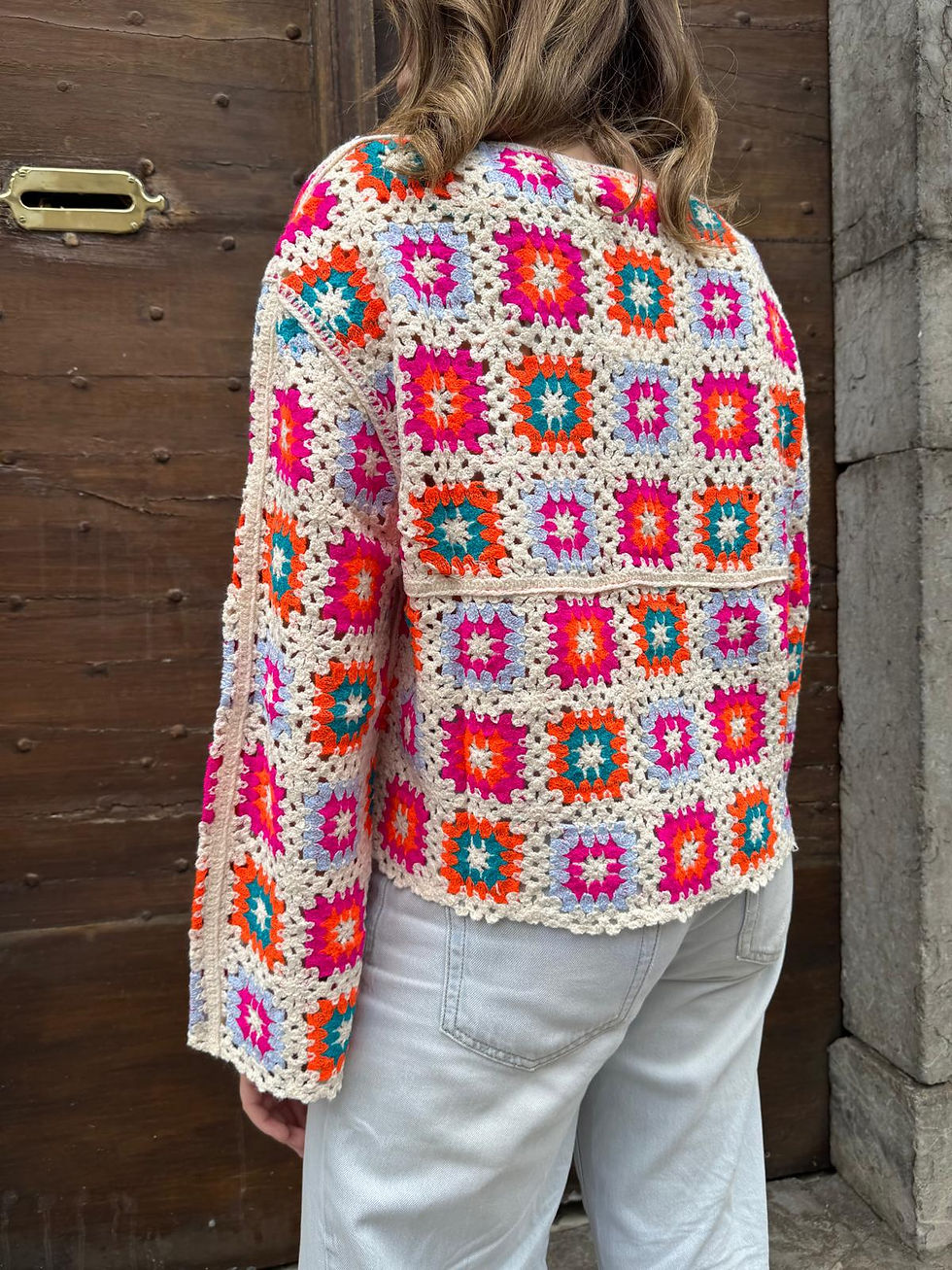 Miniature : T-shirt manches longues original femme en crochet multicolore, Mally in april 1986