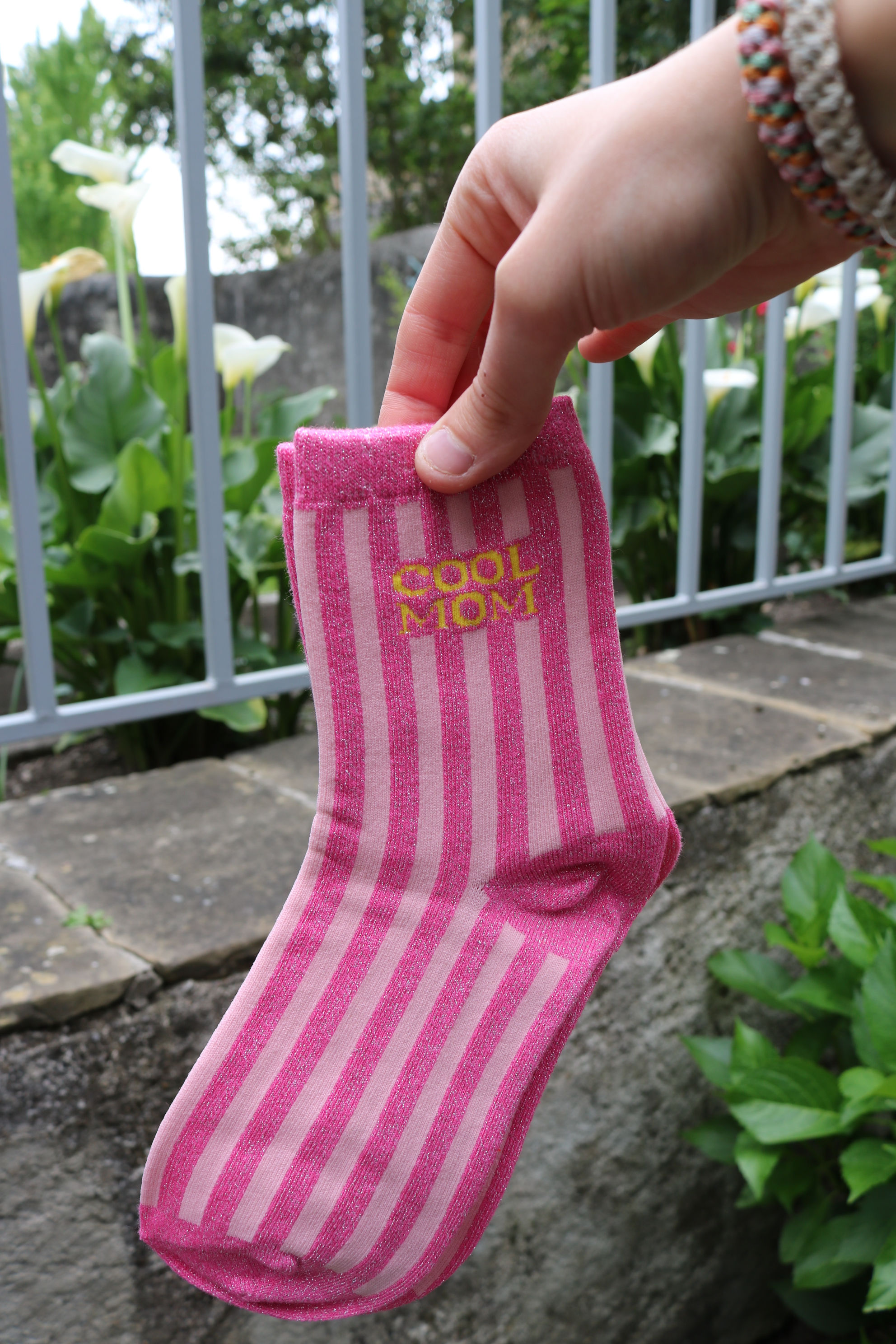 Chaussettes à paillettes originales femme rayées rose et blanc, Cool Mom