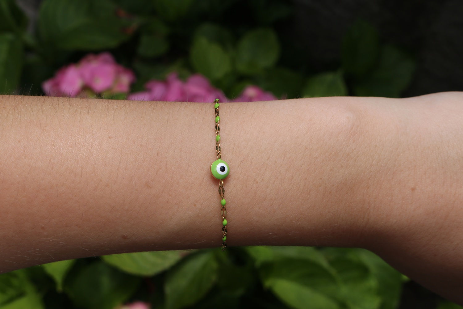 Bracelet original femme acier inoxydable doré, mauvais œil émaillé vert mile mila