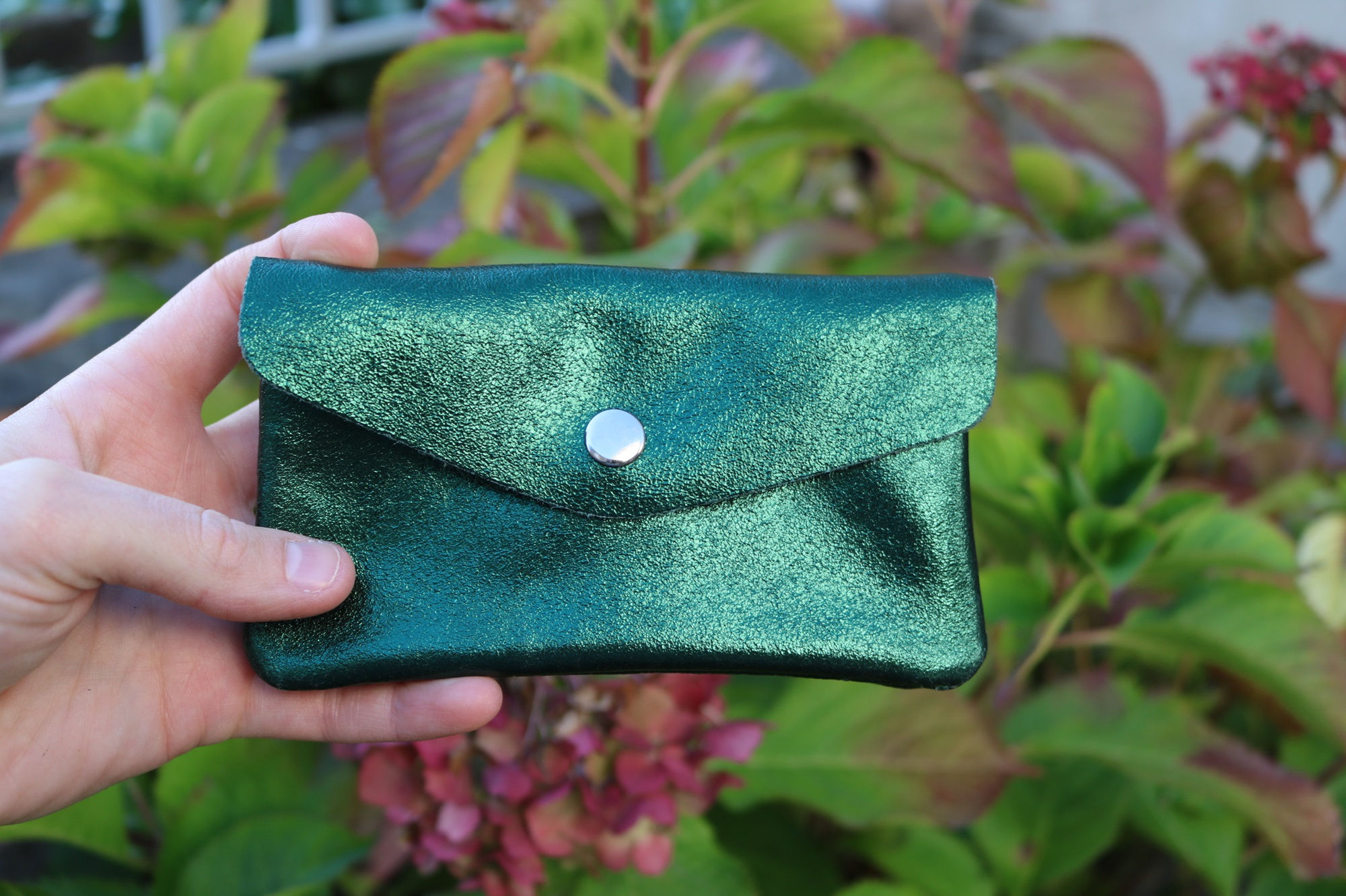 Porte-monnaie original femme cuir brillant vert juliet's