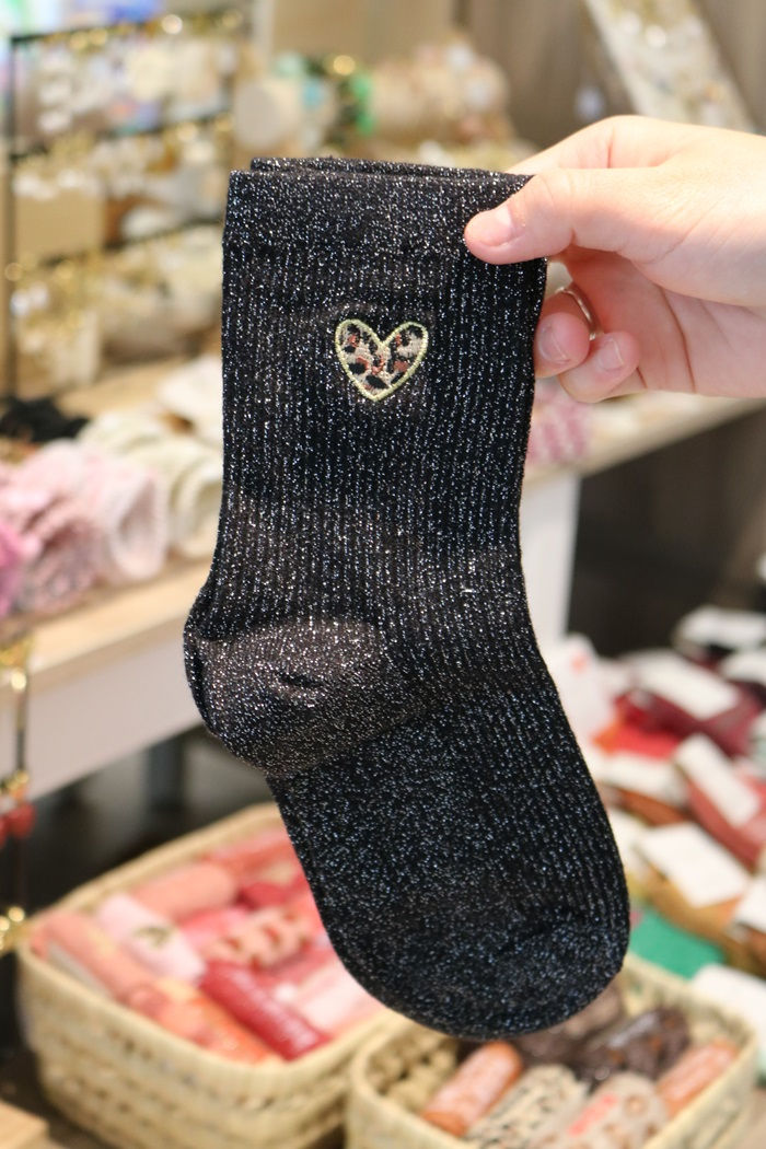 Chaussettes à paillettes originales femme noires cœur léopard mile mila