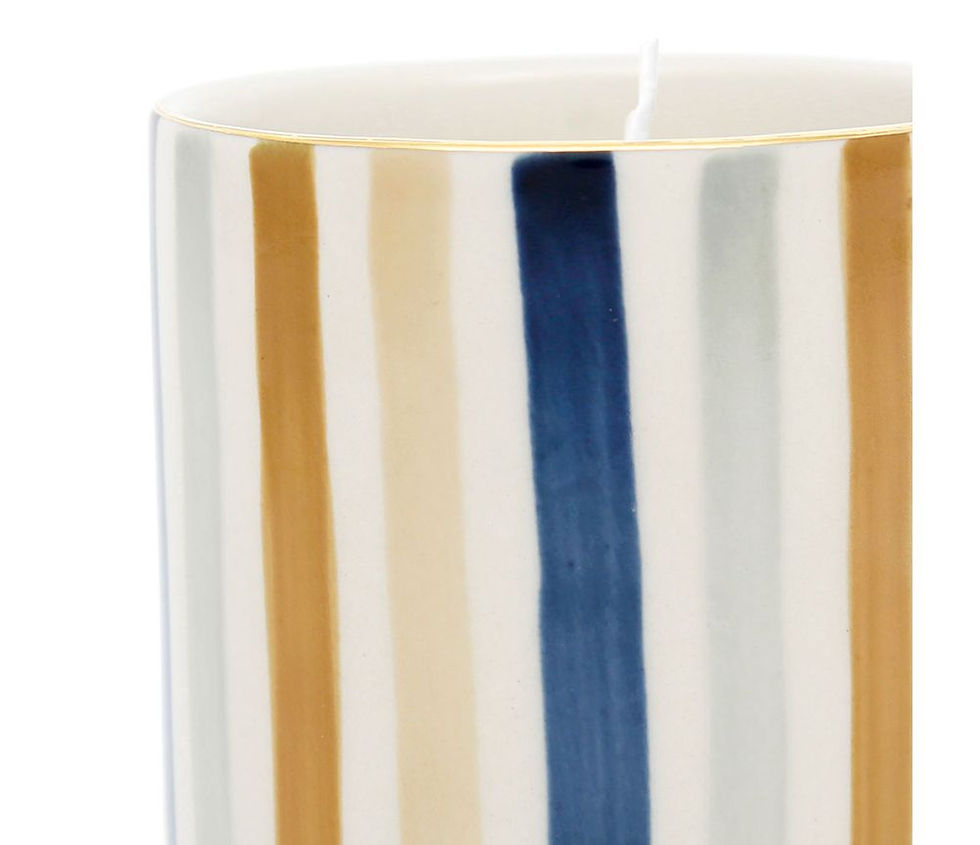 Bougie rayée bleu beige ocre, parfumée senteur Blue Sand sema design