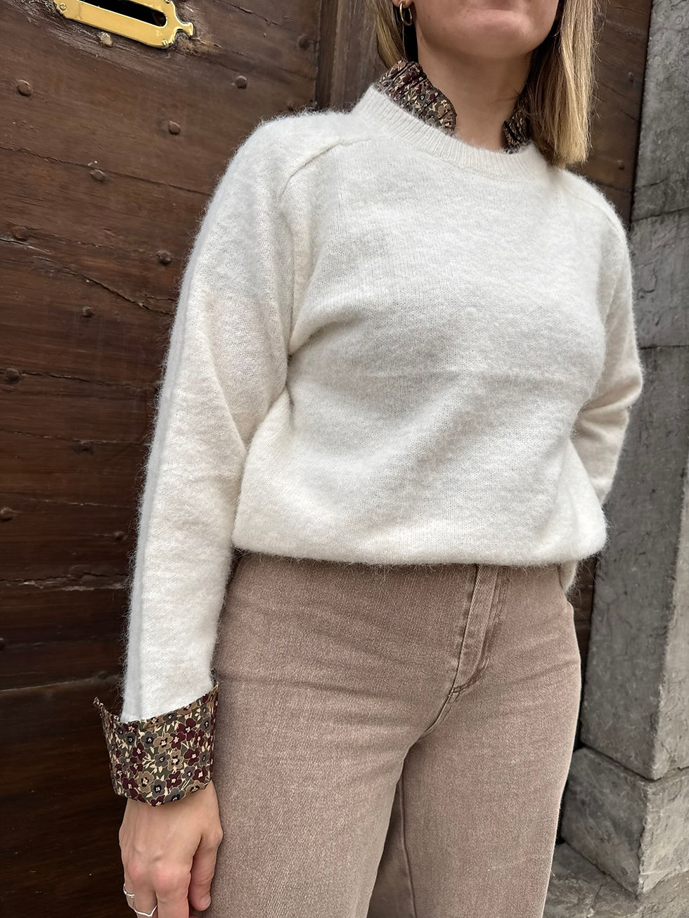 Pull original blanc, Brown