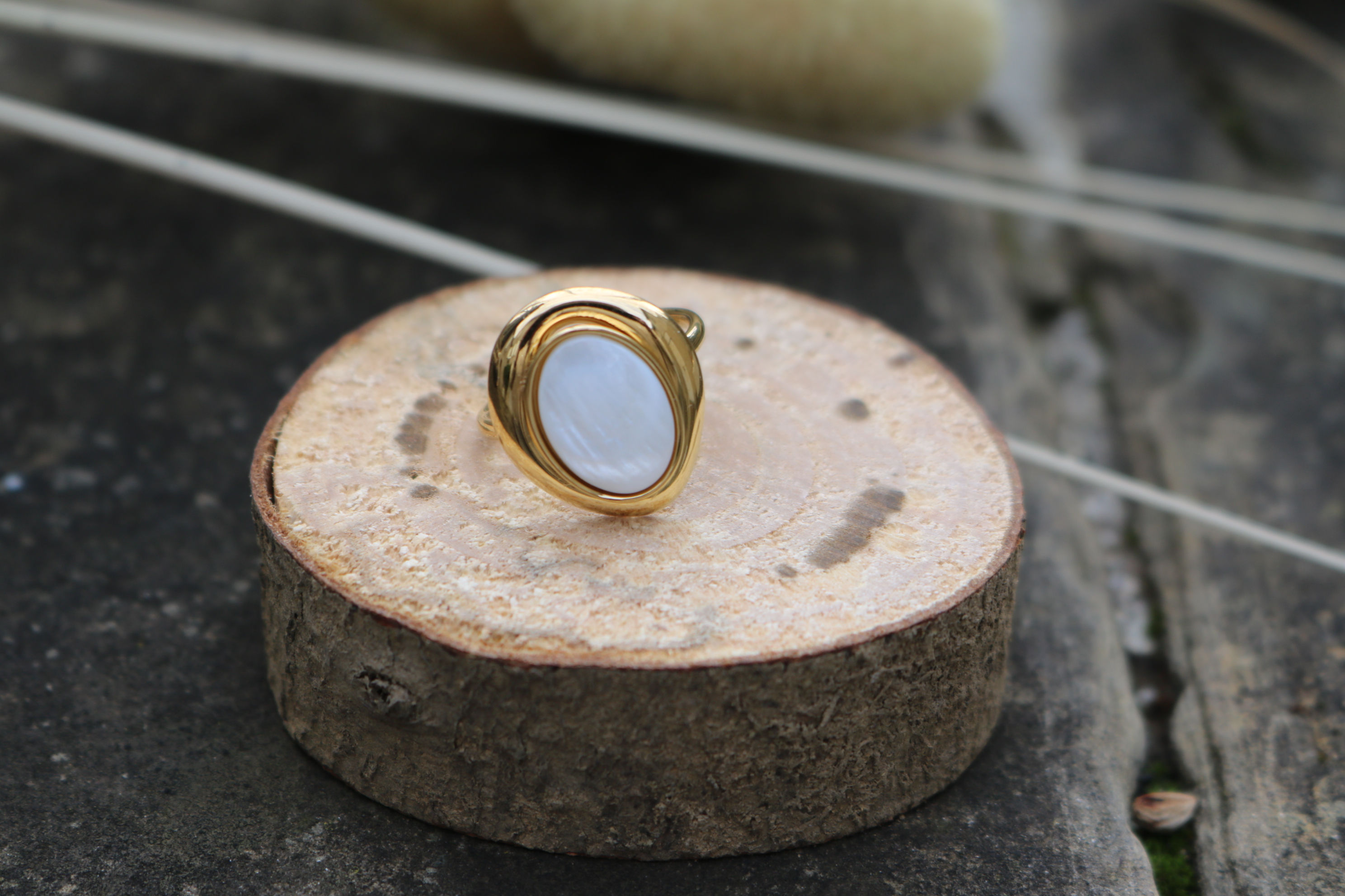 Bague originale femme acier inoxydable dorée