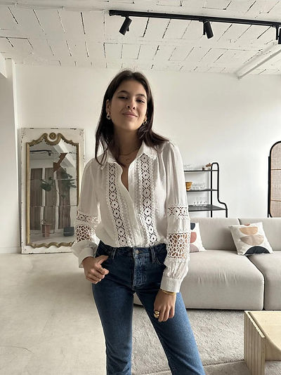 ELENA MIRO Blouse en dentelle ajourée en blanc ELENA MIRO Blouse en dentelle ajourée en blanc