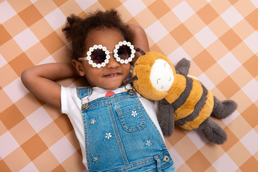 Peluche originale Gabrielle l'abeille enfant amadeus