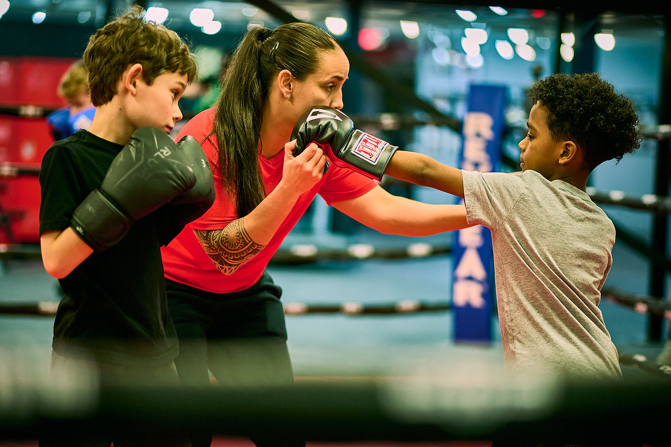 coach-love-training-boxing-form