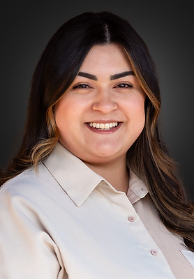 Headshot - Miriam-1001.jpg