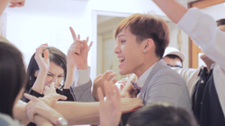 假民主株式會社