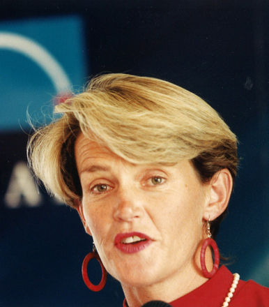 1980 - Lesley Murdoch