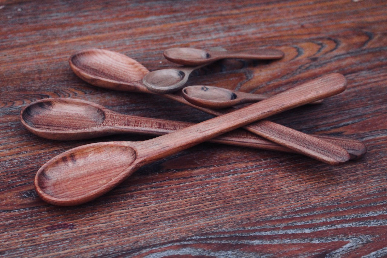 Cucharas pequeñas de laurel