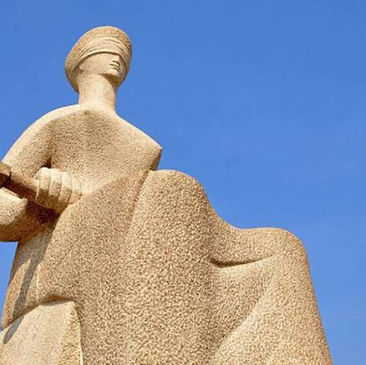 A DEMOCRACIA AINDA TEM JEITO?