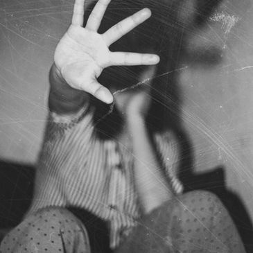 ATÉ QUE A MORTE NOS SEPARE: Violência Vicária e Culpabilização das Mulheres