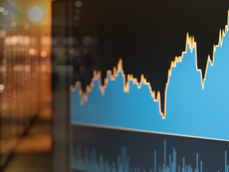 Gráfico financeiro azul em alta, com números 25.950 a 26.150, em tela de mercado; clima de valorização.