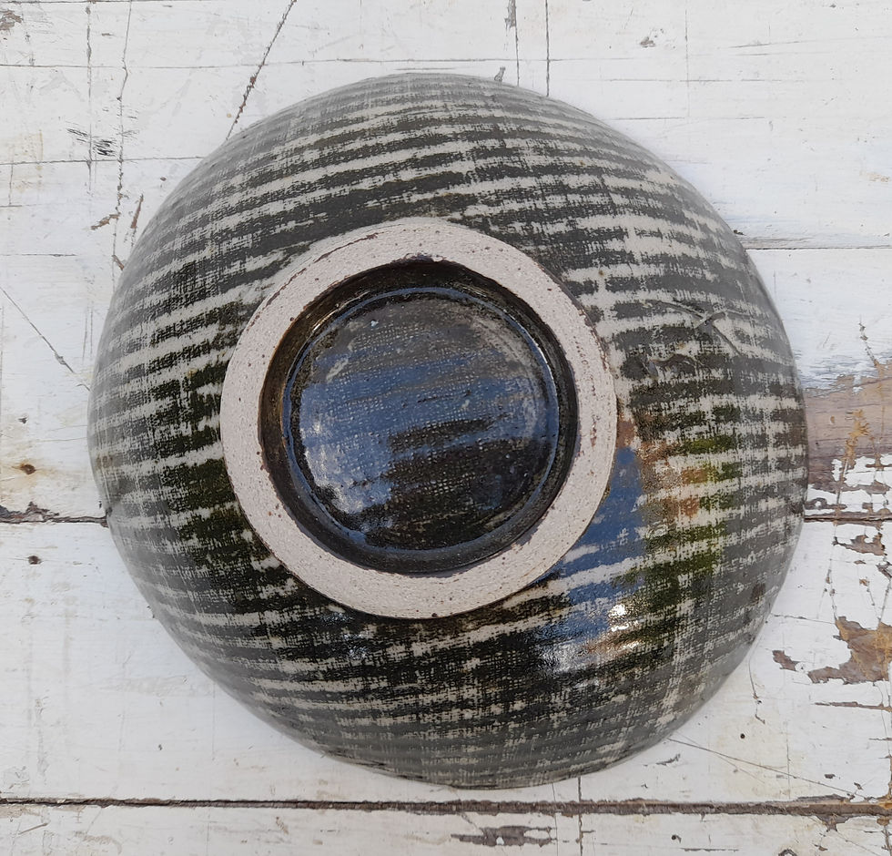 Thumbnail: Grasping the Orient Medium Bowl