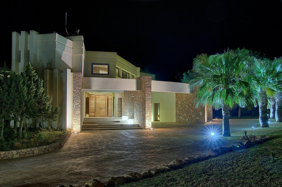 Exterior 11.jpeg