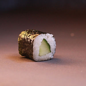 Cucumber maki