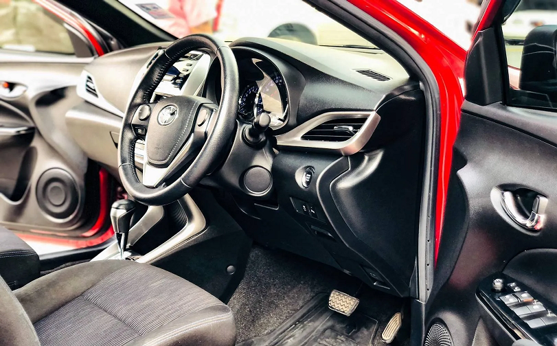 ภาพขนาดย่อ: TOYOTA YARIS 1.2G TOP DUAL VVT-i ปี 2018 เพียง 439,000 บาท