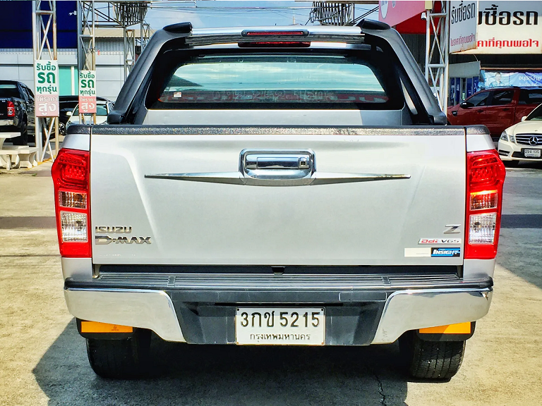 ภาพขนาดย่อ: Isuzu 4 ประตู hilander 2.5Z Ddi TURBO ปี 2014 เพียง 559,000 บาท