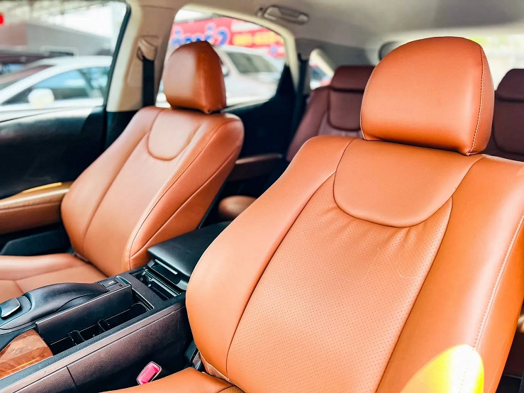 ภาพขนาดย่อ: LEXUS RX 270 Dual VVT-i 185 แรงม้า เบนซิน ปี 2013 เพียง 999,000 บาท