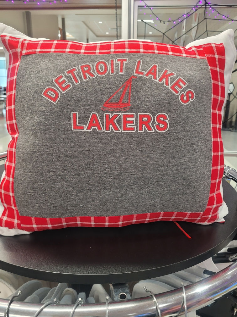 Laker Pillow