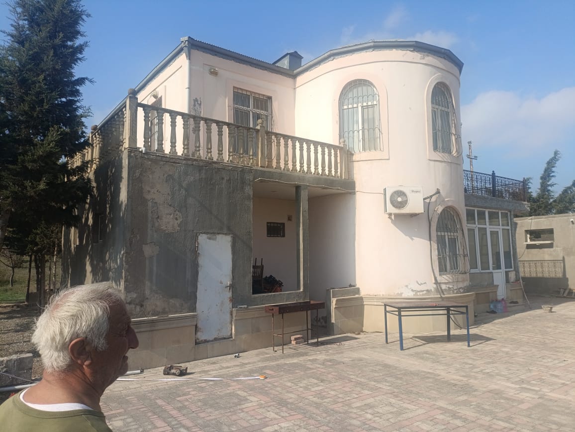 a placeholder image.