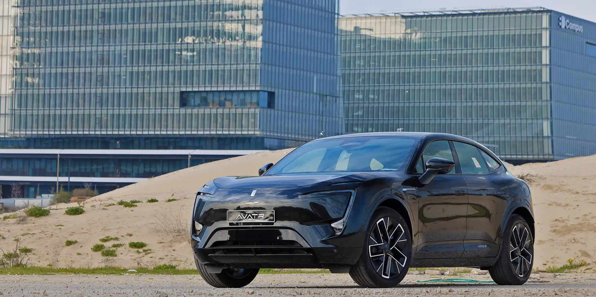 avatr 11 black in israel