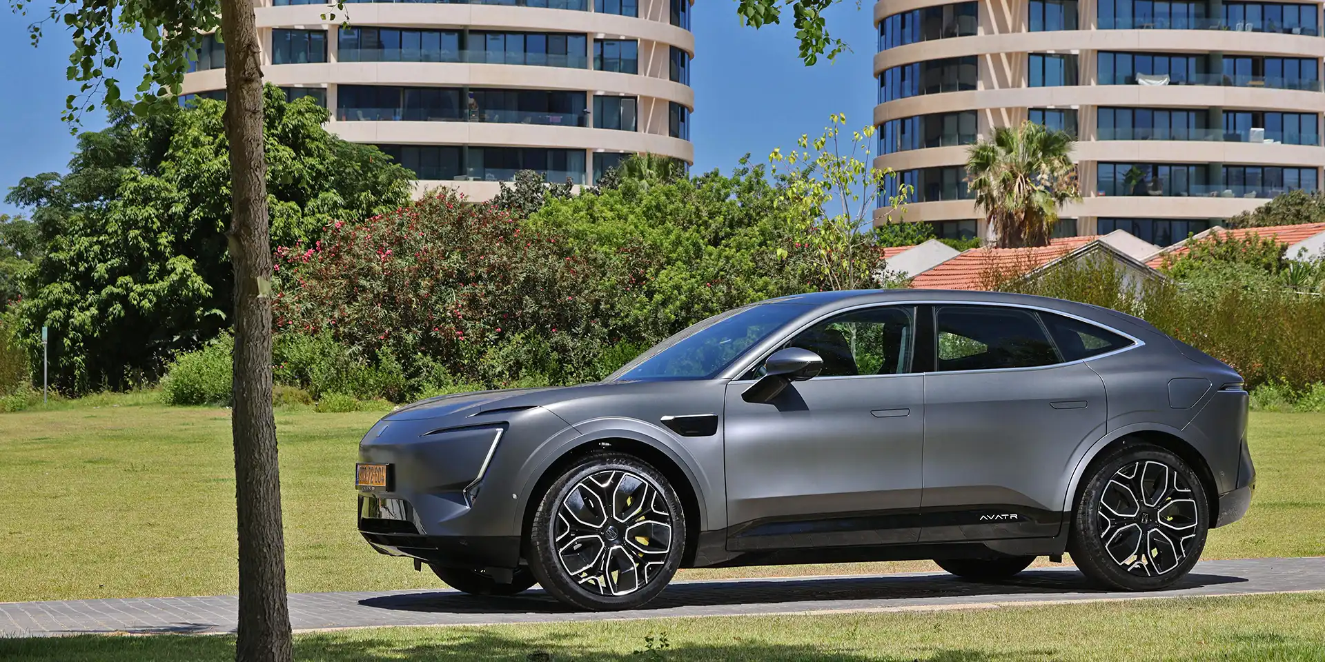 avatr 11 gray in israel