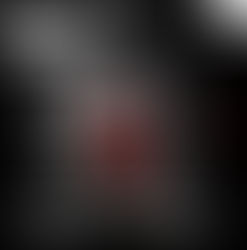 Reigns portrait, London based drum and bass and electronic pop vocalist 2026