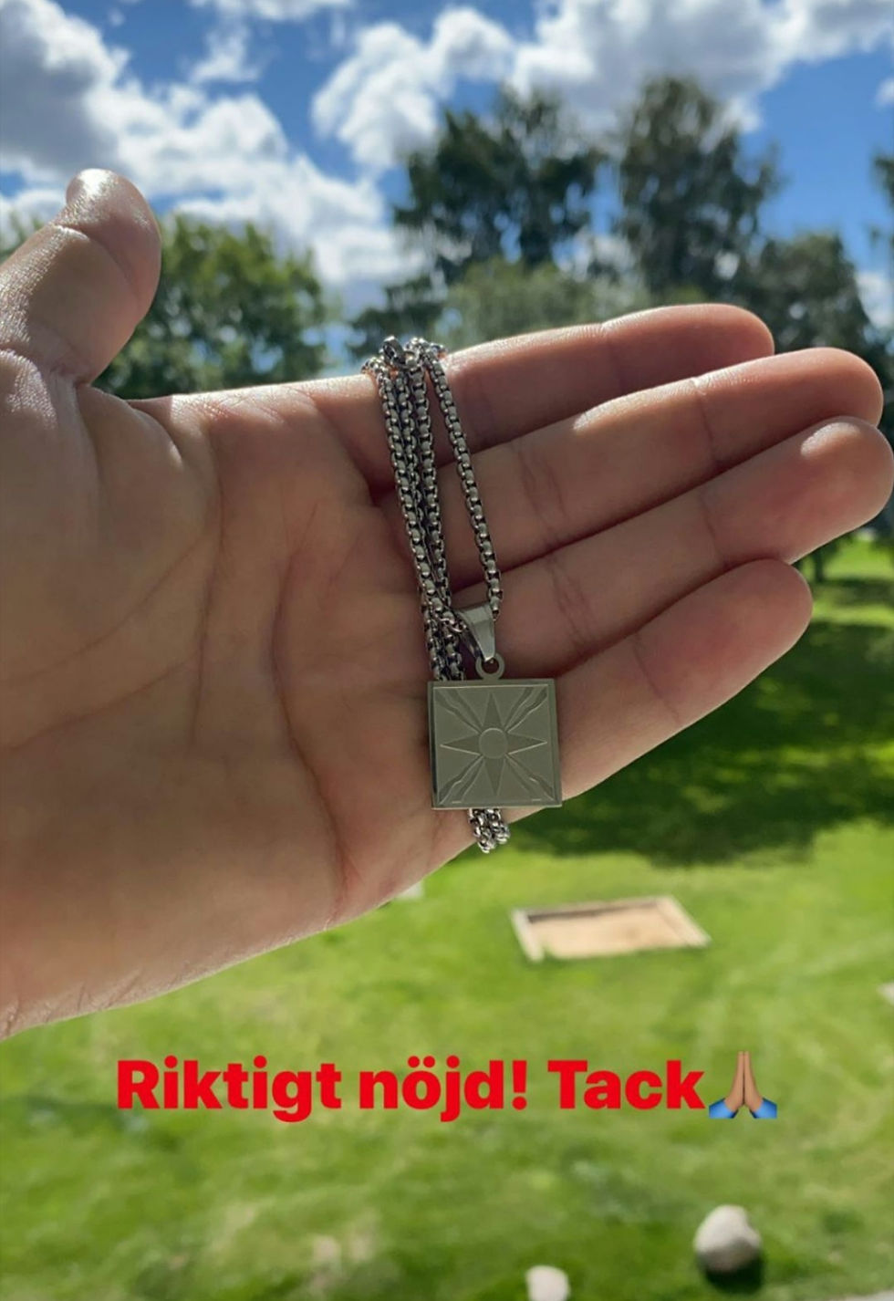 Thumbnail: Assyrian necklaces