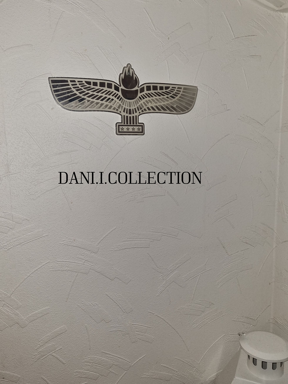 Thumbnail: Aramean mirror glass eagle for wall