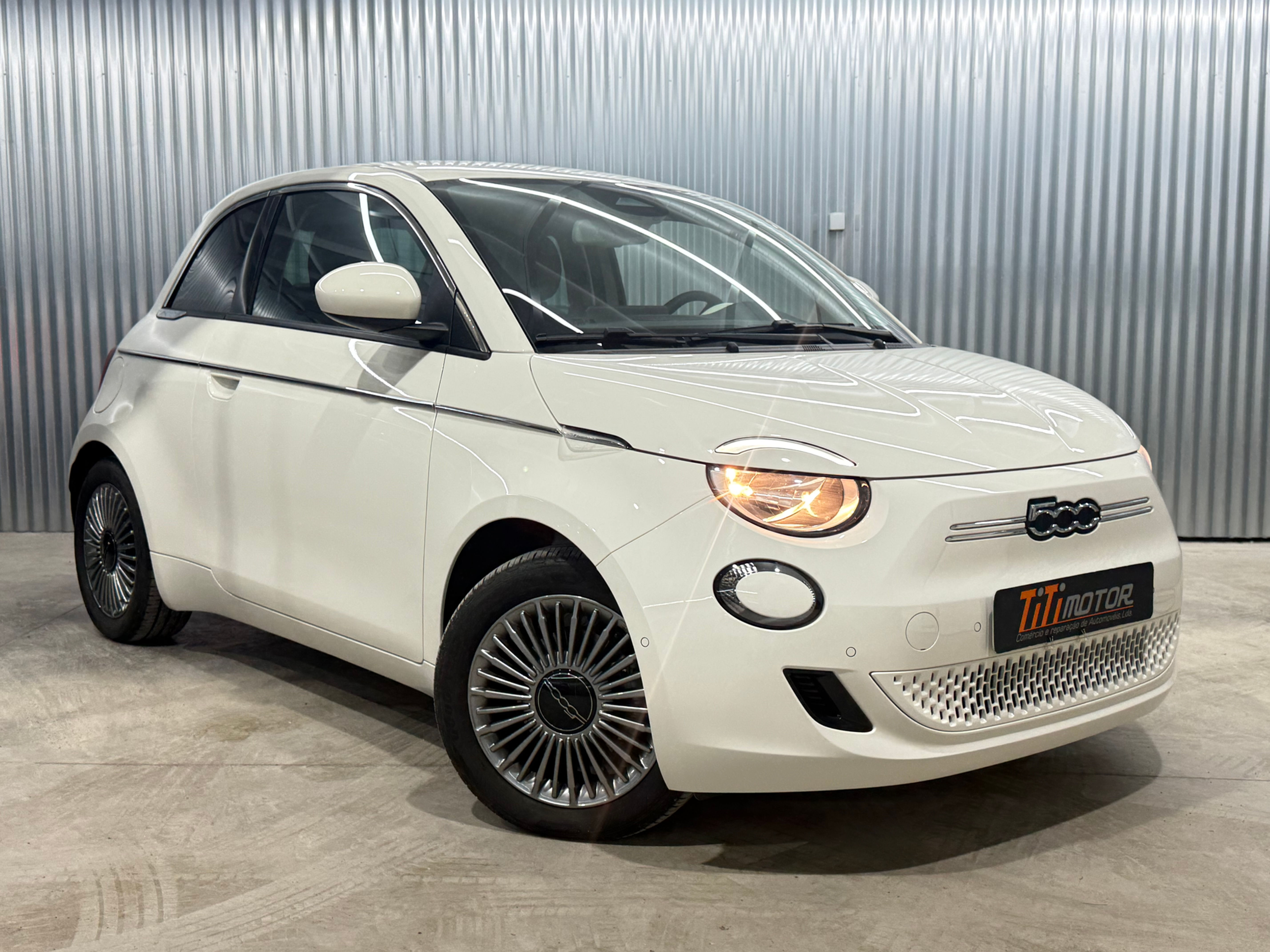 Fiat 500e 42 kWh Icon 118cv