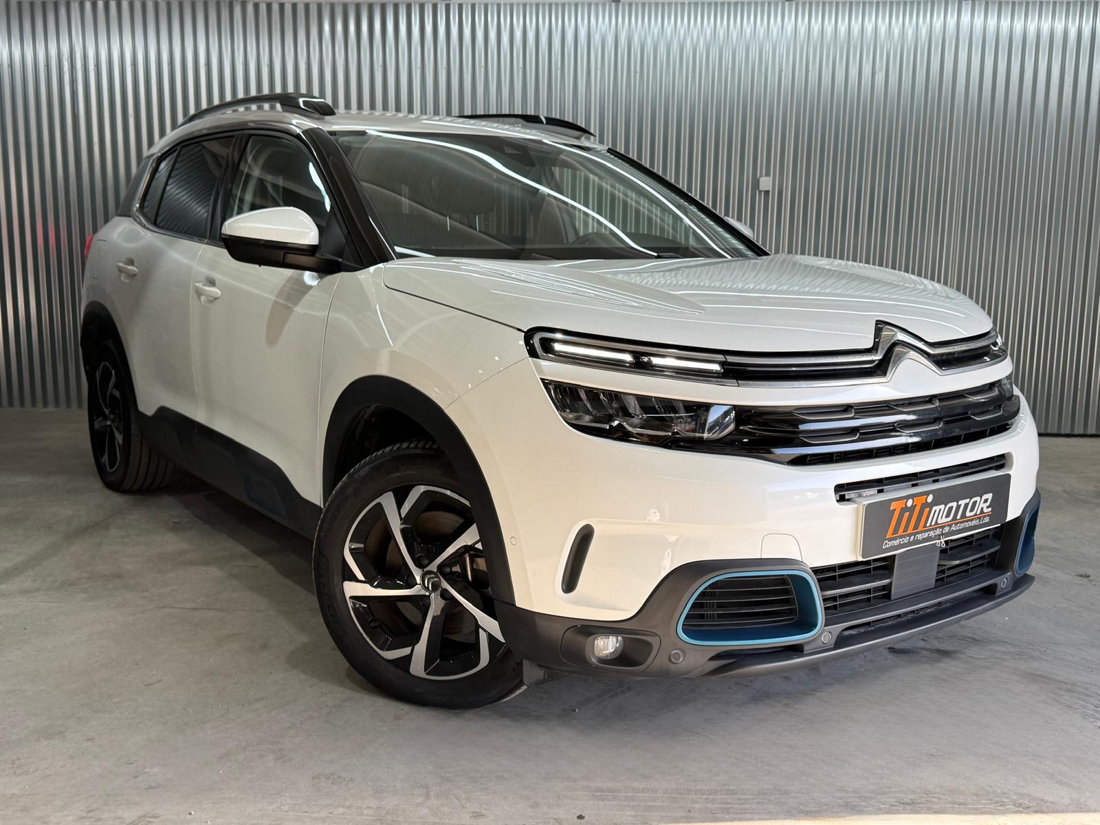 Citroën C5 Aircross 1.6 Hybrid Plus e-EAT8 225cv