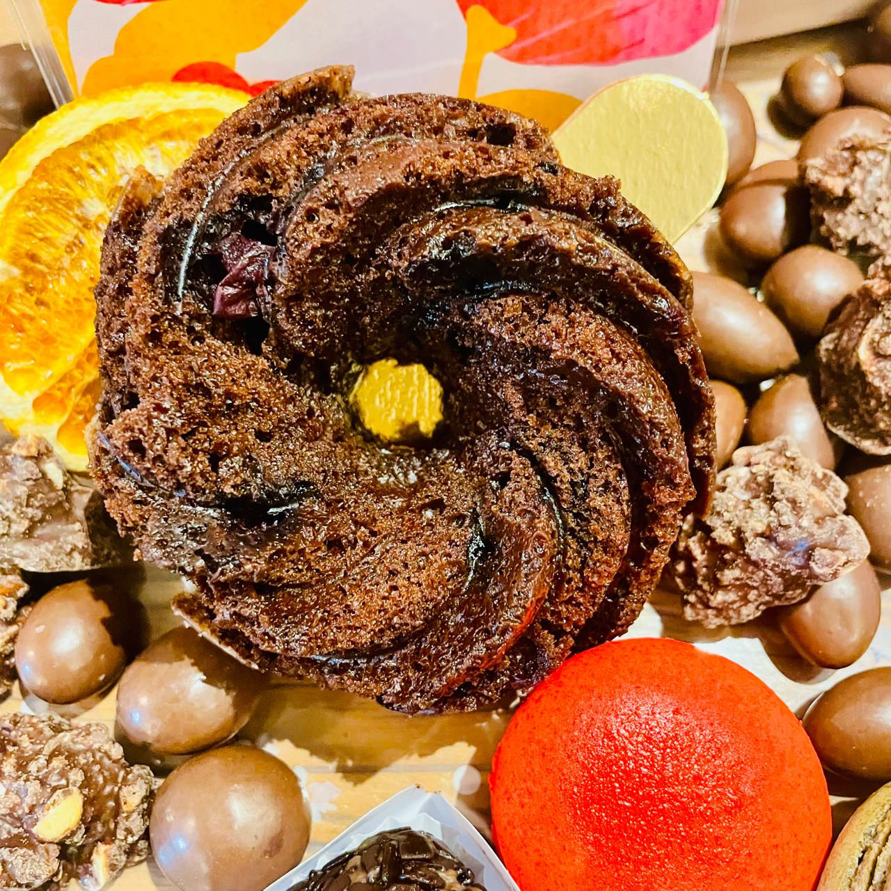 Bolo caseiro de chocolate com blueberry (mirtilo)
