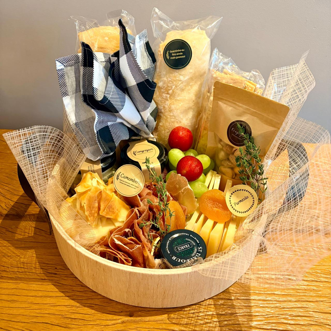 Camembert Speciale | Cesta de queijos e frios