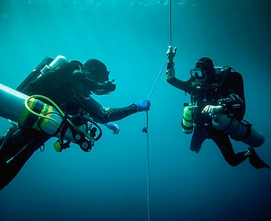 Interaktion von Unterwassertauchern