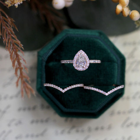 Get Diamond Jewelry at a Pawn Shop for Top Value