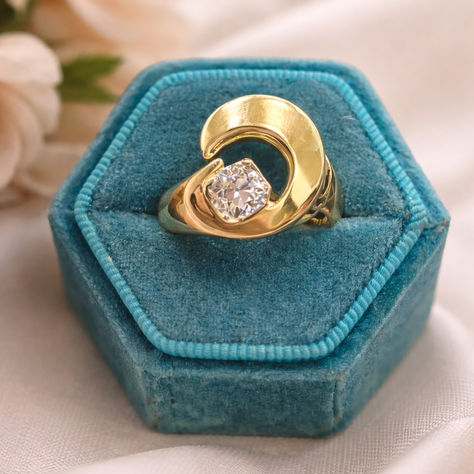 5 Reasons to Buy Gold Today