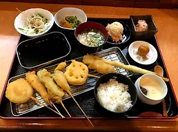 居酒屋 三ヶ森 永犬丸 串揚げ ランチ 北九州市 旬魚と串揚げの店 伊久利 いくり