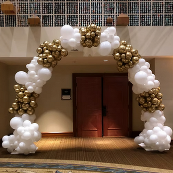 Elegant white and gold balloon arch