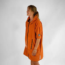 Thumbnail: Vaikobi Full Zip Hooded Change Towel