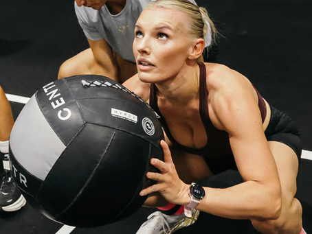 HYROX Toronto Canada - Hybrid Training and Prep - Wall Balls Exercise Station. Toronto is back on the HYROX map, and this year’s event promises to be bigger, more electric, and packed with opportunity for fitness competitors across North America. Whether you’re racing or simply riding the energy, here’s your guide to what’s happening, and how to make the most of it. What Participants Must Know: Tips Before You Start: 