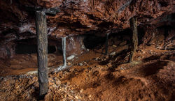 Carrière de bauxite, mazaugues, tourves, saint julien, bauxite, exploitation, explo83