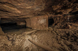 Carrière de bauxite, mazaugues, tourves, saint julien, bauxite, exploitation, explo83