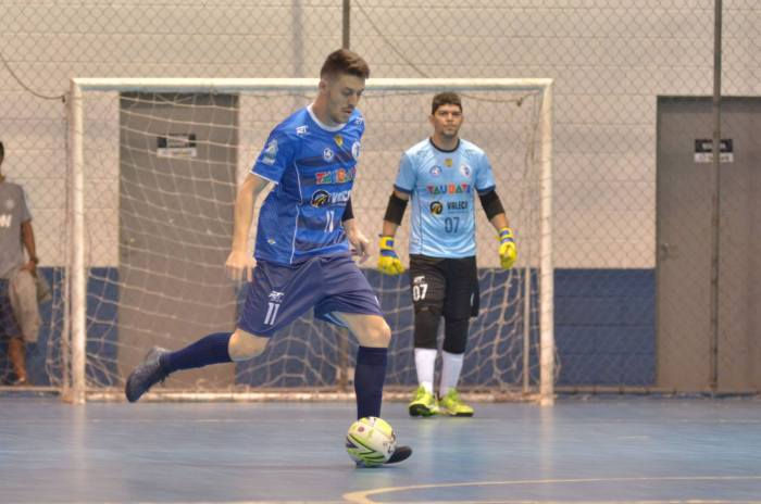 Rezala e Pezão durante partida contra Yoka Guará na estreia da Copa Paulista de Futsal (1)