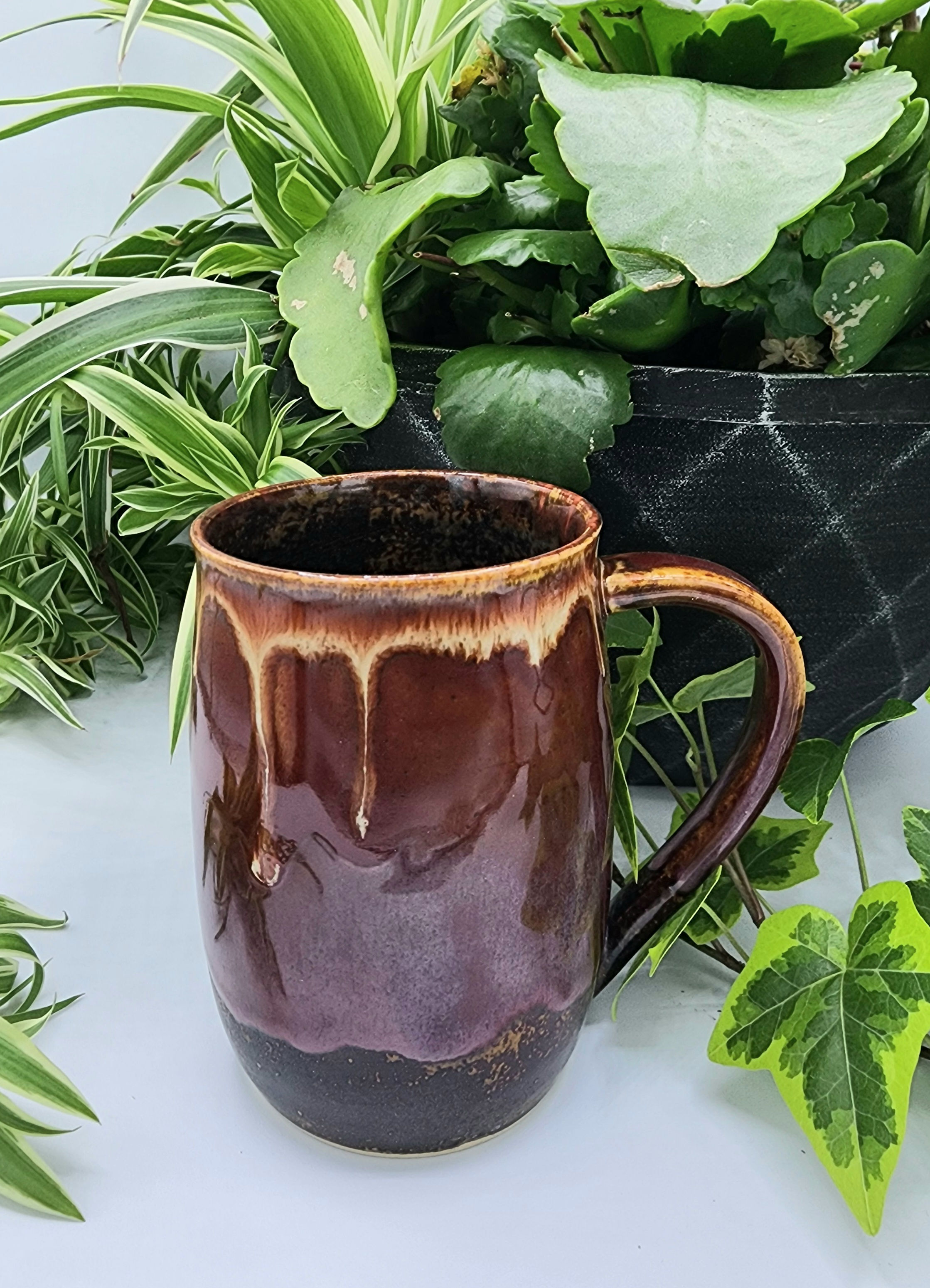 Mug in Magenta a Gold