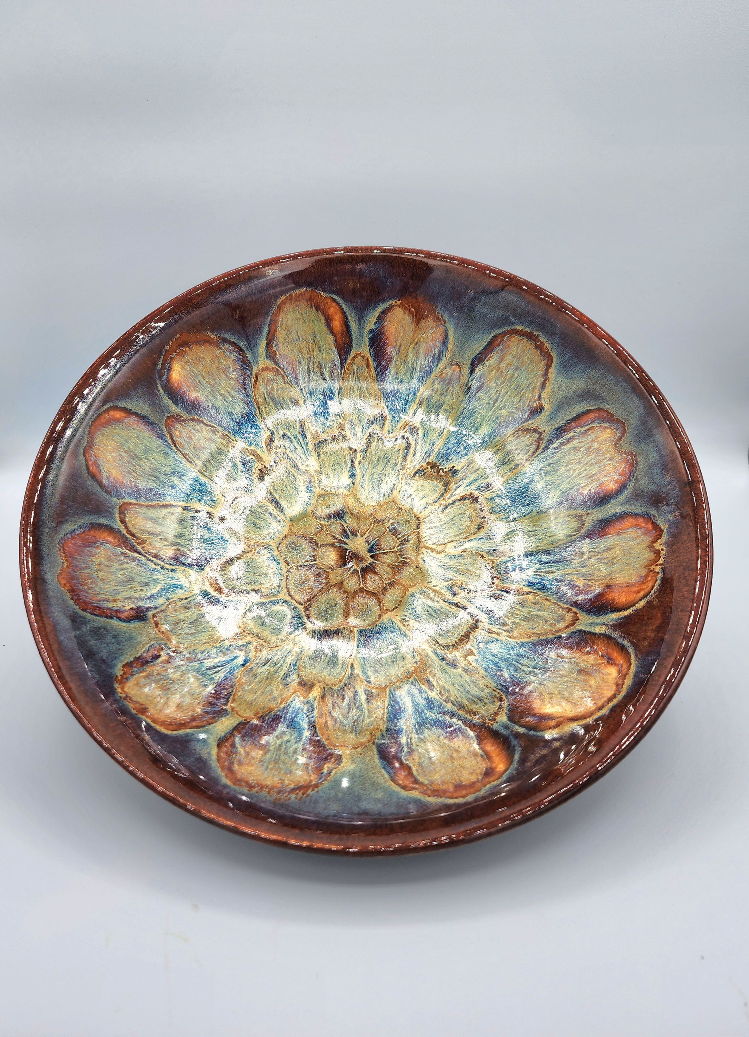 Large Serving or Decorative Bowl