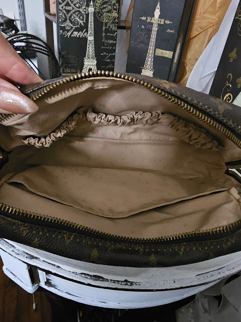 Thumbnail: LV Trousse 23