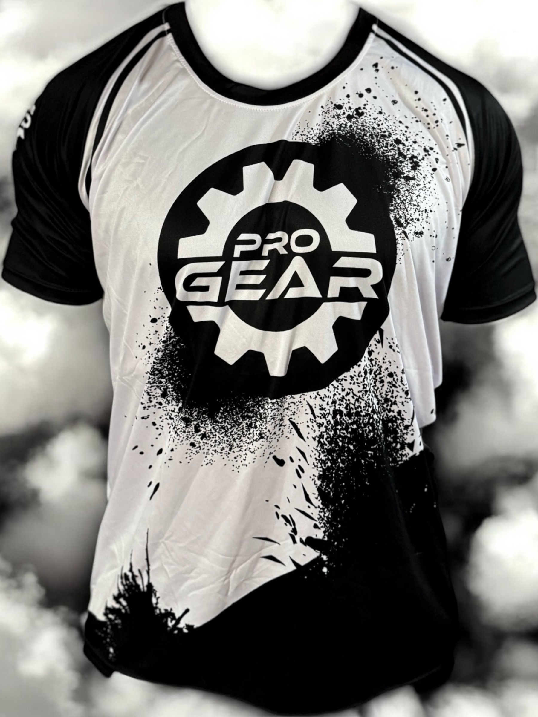 PROGEAR BLACK AND WHITE JERSEY
